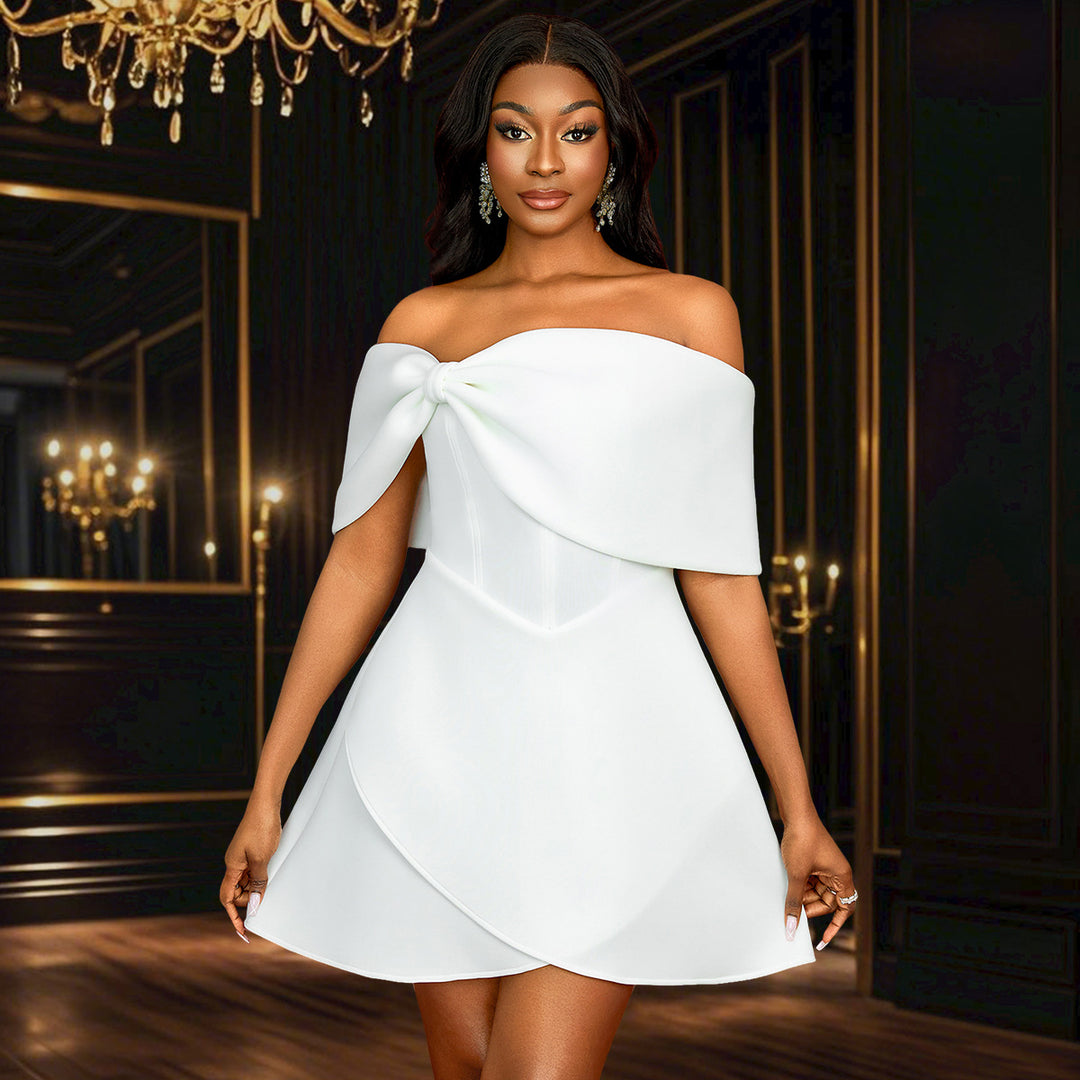 Dame Off-Shoulder Minikläning med Slipsdetalj Mirla-Eva Jonsson