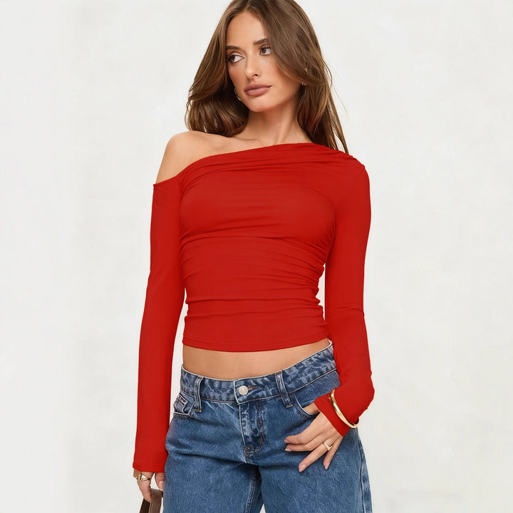 Dame Off-Shoulder Rynkatshirt med långa ärmar och elegant design Mirla-Eva Jonsson