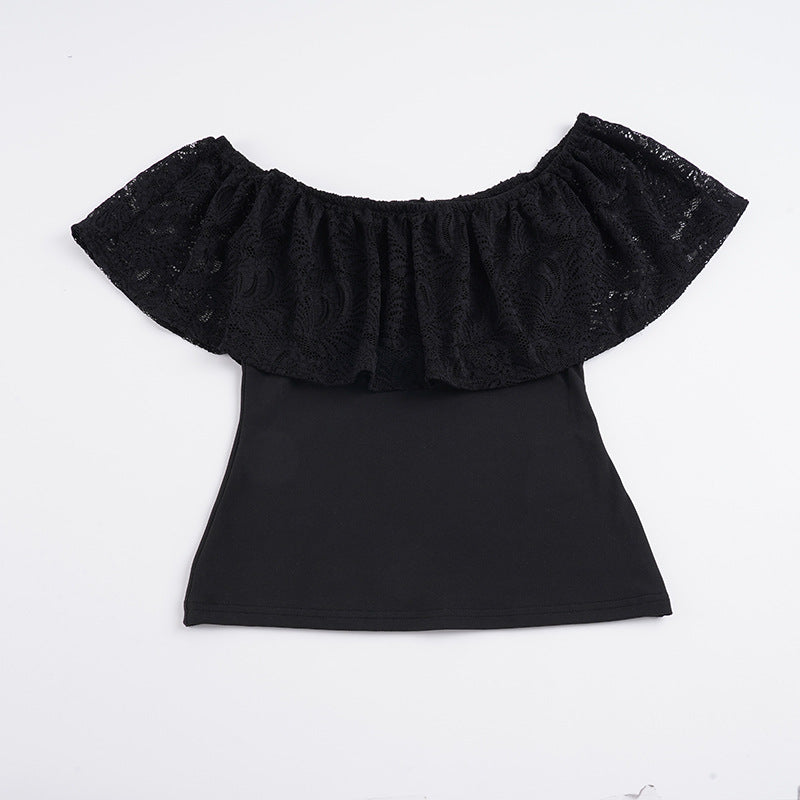 Dame Off-Shoulder Topp med volangdetaljer och eleganta spetsakenter Mirla-Eva Jonsson