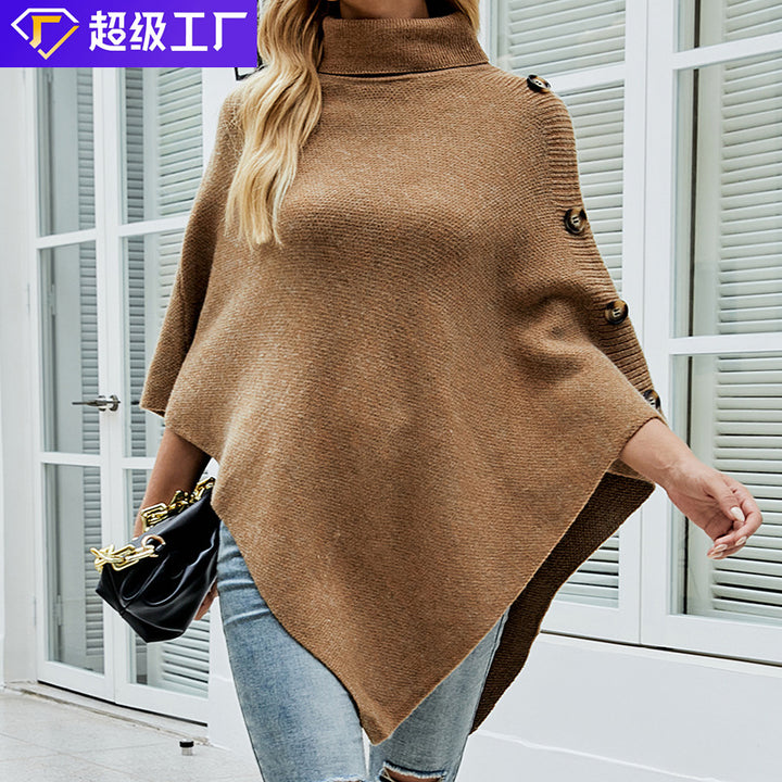 Dame Oversized-Poncho med hög krage och dekorativa knappr detaljer Mirla-Eva Jonsson