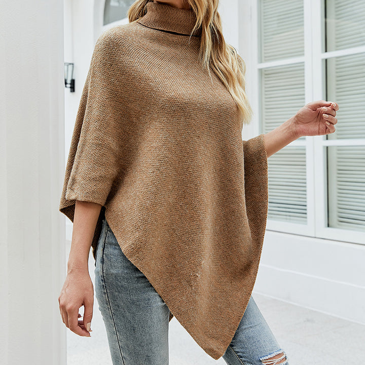 Dame Oversized-Poncho med hög krage och dekorativa knappr detaljer Mirla-Eva Jonsson