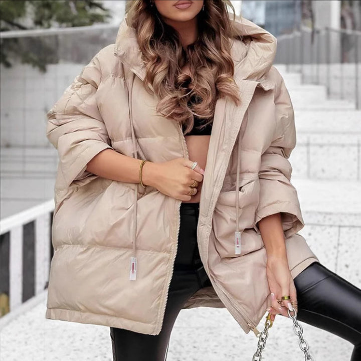 Dame Oversized Steppjacka med praktiska fickor och hög krage Mirla-Eva Jonsson