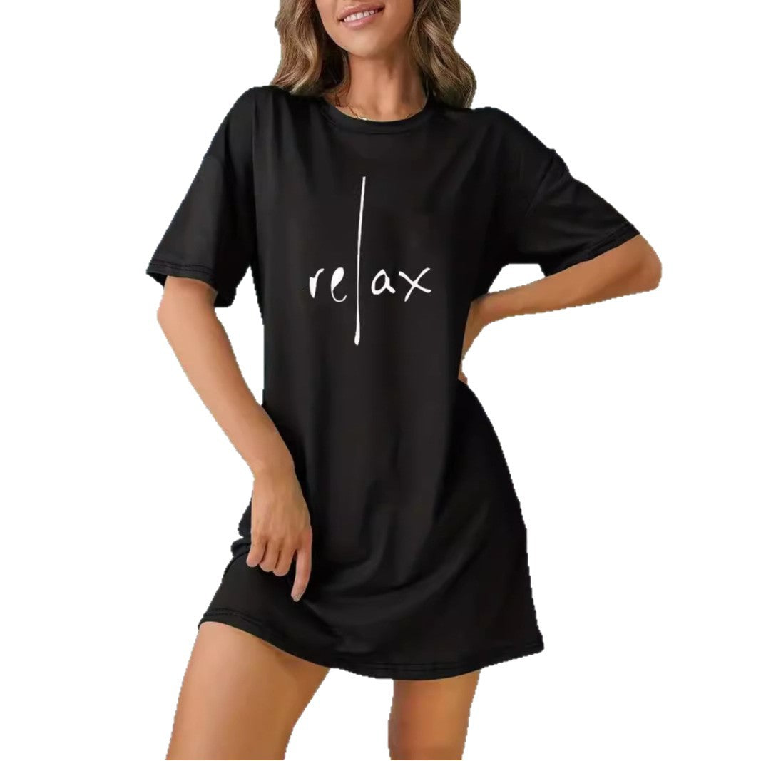 Dame Oversized T-shirt med inspirerande text och iögonfallande grafisk design Mirla-Eva Jonsson