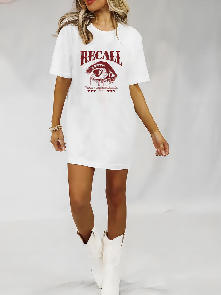 Dame Oversized T-shirt med inspirerande text och iögonfallande grafisk design Mirla-Eva Jonsson