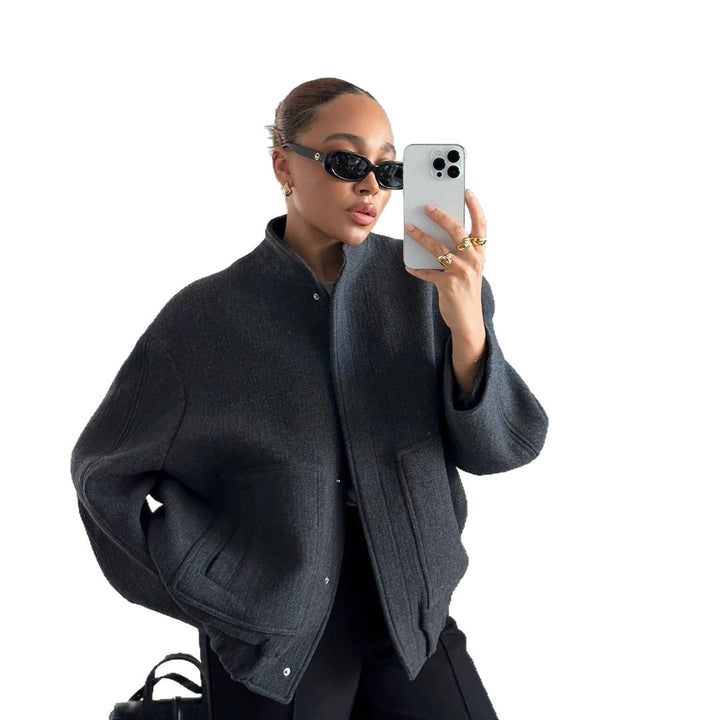 Dame Oversized Ulljacka med knappfri design och mjukt foder Mirla-Eva Jonsson