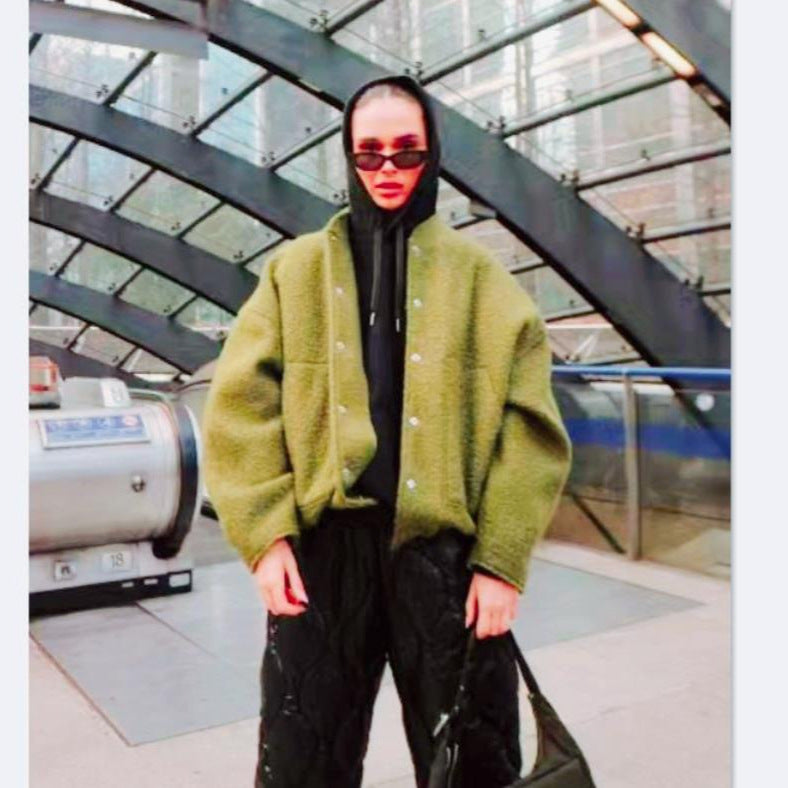 Dame Oversized Ulljacka med knappfri design och mjukt foder Mirla-Eva Jonsson