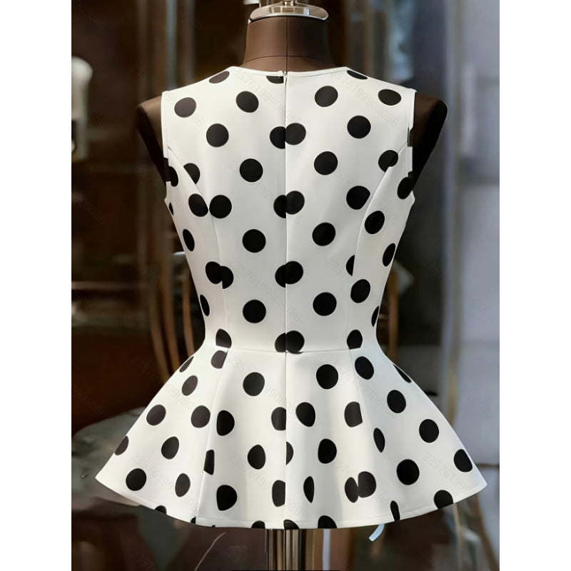 Dame Peplum-top med moderna prickar Mirla-Eva Jonsson