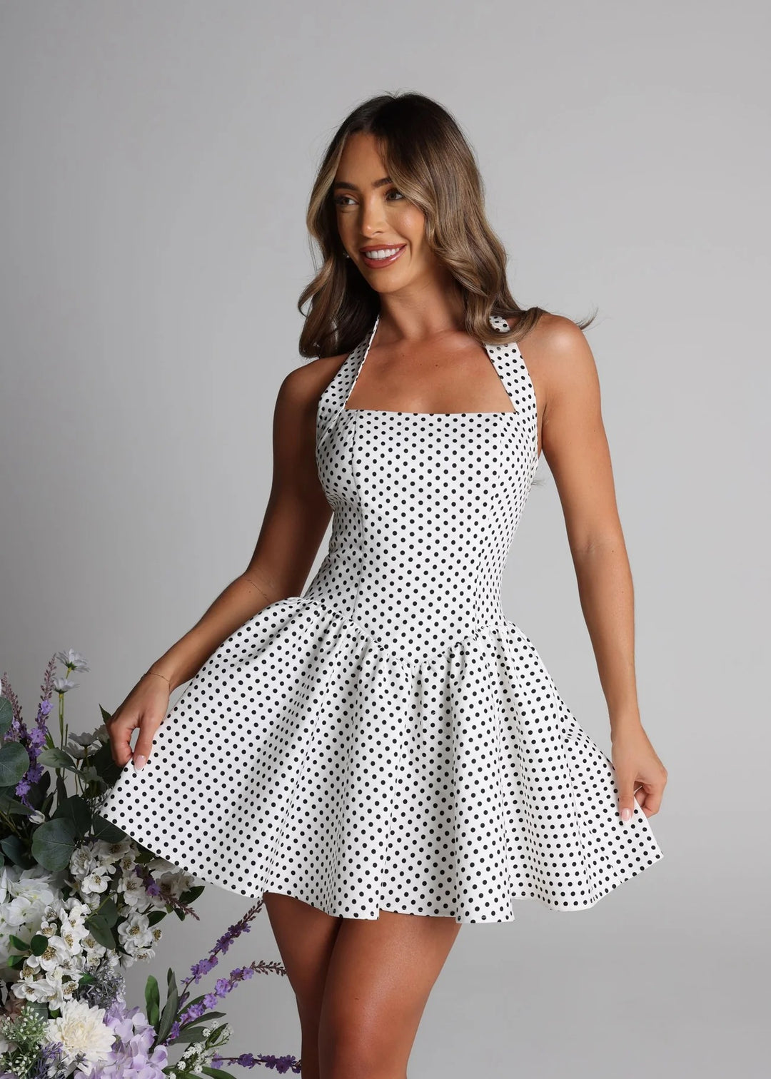 Dame Polka Dot Sommarklänning med midjeskärning och voluminös kjol Mirla-Eva Jonsson