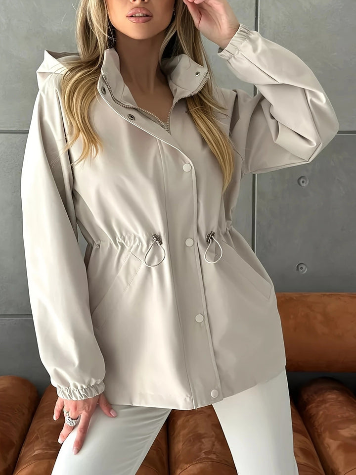 Dame Regnjacka Mirla-Eva Jonsson