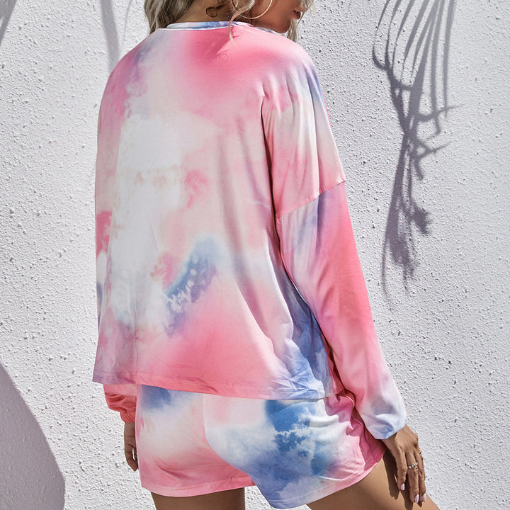 Dame Set med avslappnad överdel och shorts i modern tie-dye-design Eva Jonsson-Eva Jonsson