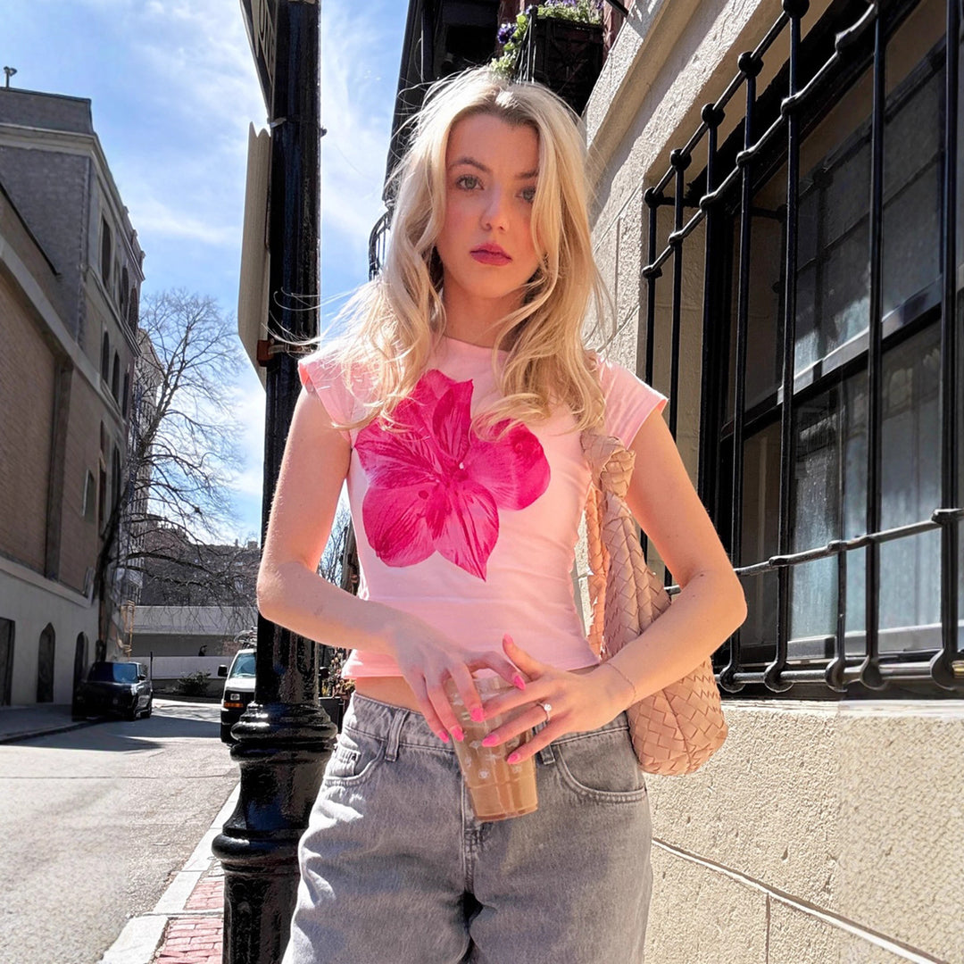 Dame T-shirt med blommigt tryck Mirla-Eva Jonsson