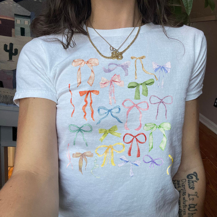 Dame T-shirt med fluffig rosettmotiv Mirla-Eva Jonsson