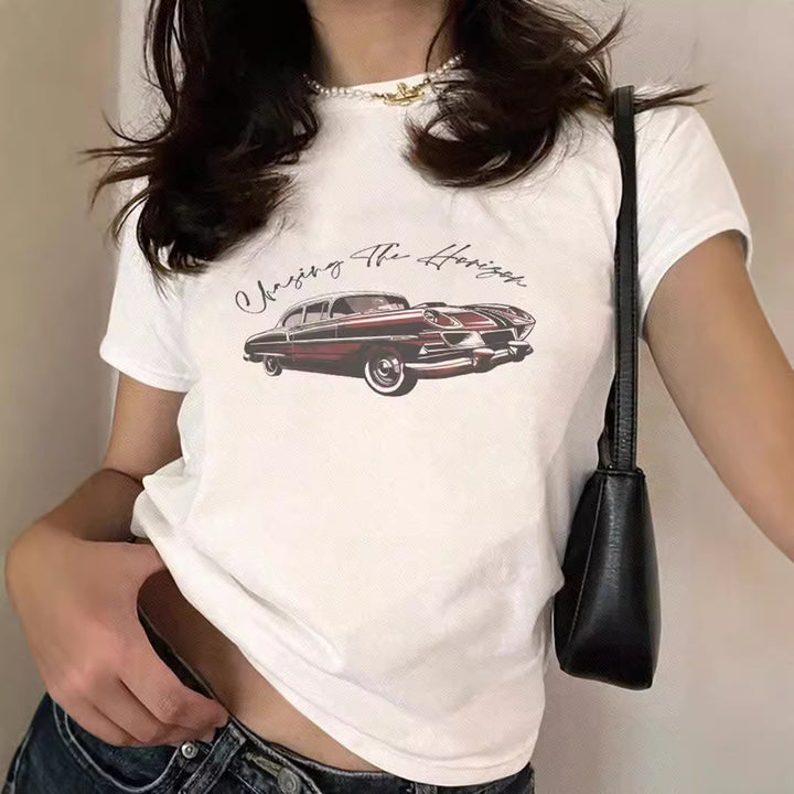 Dame T-shirt med konstnärligt uttalandetryck och figurnära passform Mirla-Eva Jonsson