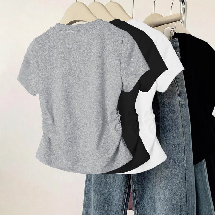 Dame T-shirt med kreativ kattmotiv och avslappnad passform Mirla-Eva Jonsson