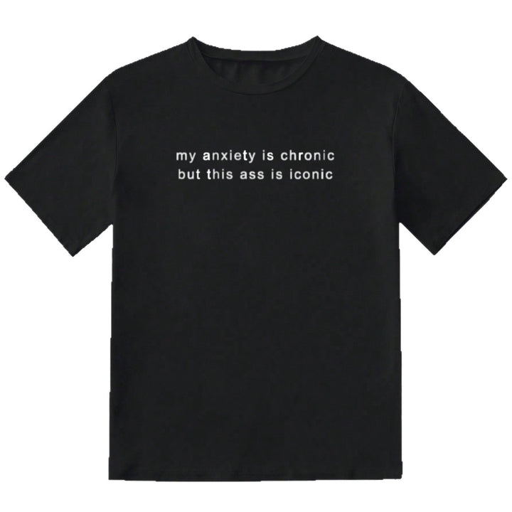 Dame T-shirt med kreativt uttalande och avslappnad passform Mirla-Eva Jonsson