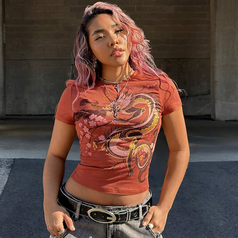 Dame T-shirt med kultiverad tryckdesign och figurnära skärning Mirla-Eva Jonsson