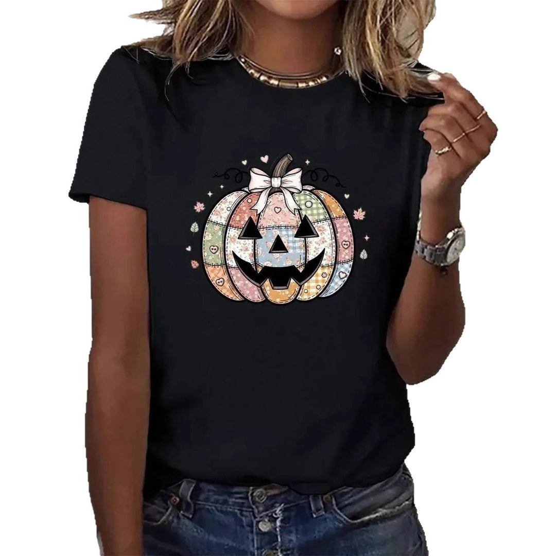 Dame T-shirt med stiligt pumpamotiv och spännande djurtryck Mirla-Eva Jonsson
