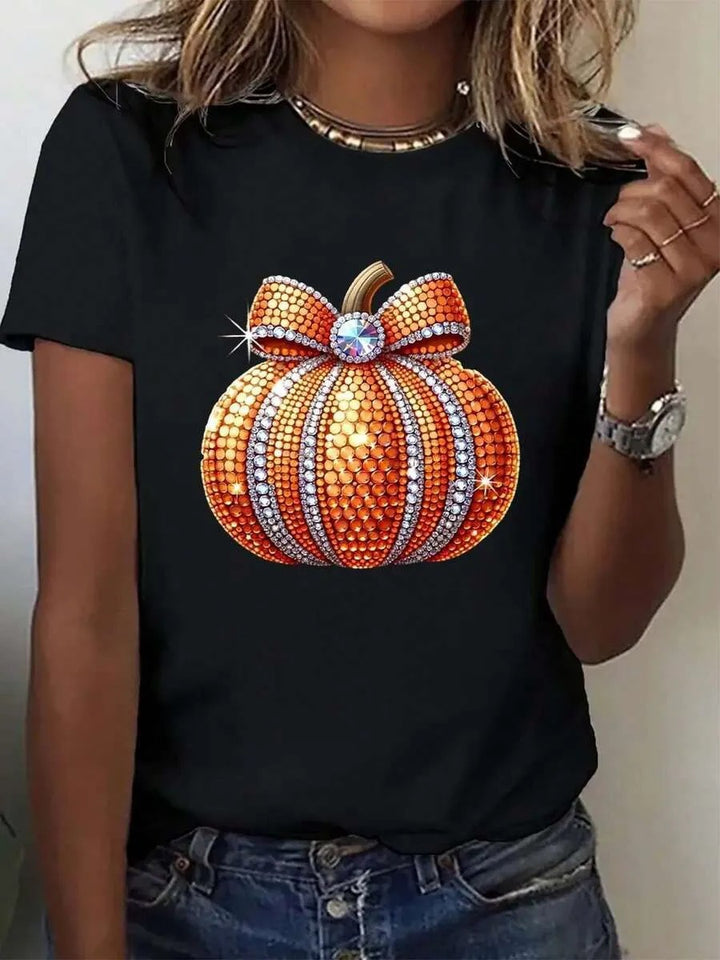 Dame T-shirt med stiligt pumpamotiv och spännande djurtryck Mirla-Eva Jonsson