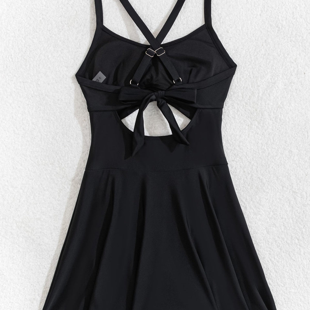 Dame Tankini-set med elegant omslagkjol och djup V-ringning Mirla-Eva Jonsson