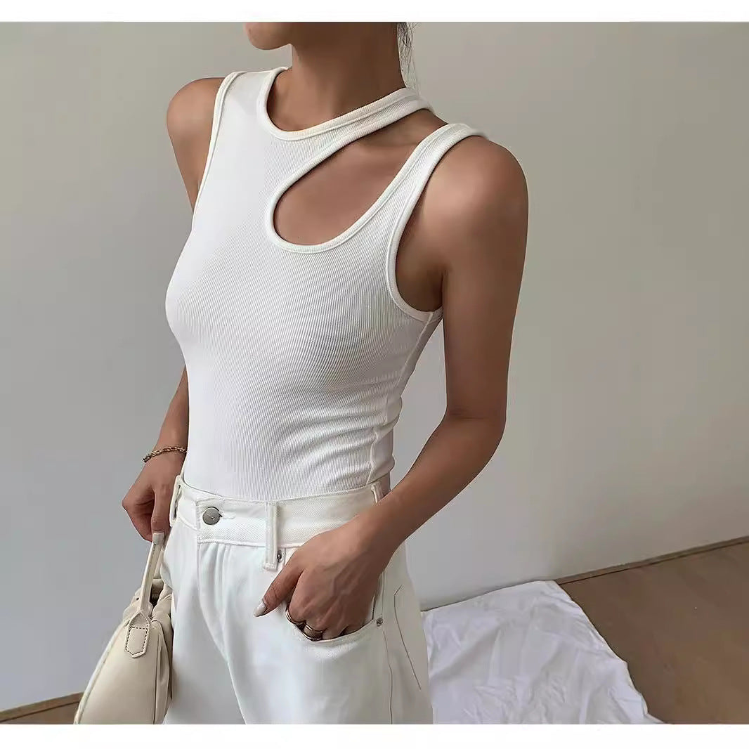 Dame Tanktop med unikt cut-out design och sportig passform Eva Jonsson-Eva Jonsson