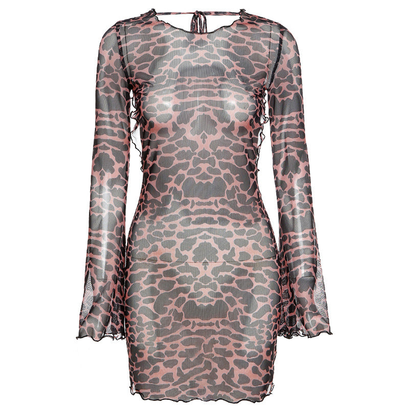 Dame Transparent Minikjol med elegant Leo-print och vida ärmar Mirla-Eva Jonsson
