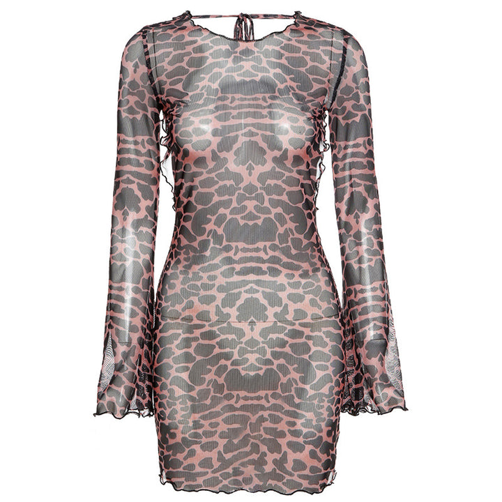 Dame Transparent Minikjol med elegant Leo-print och vida ärmar Mirla-Eva Jonsson