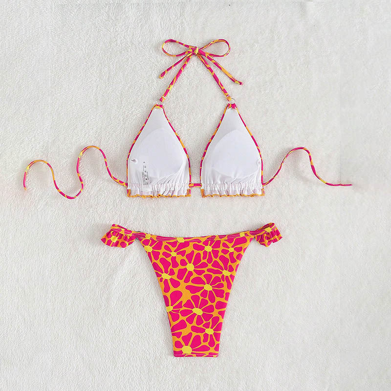 Dame Triangel-Bikini med lekfullt blommönster och volangdetaljer Mirla-Eva Jonsson