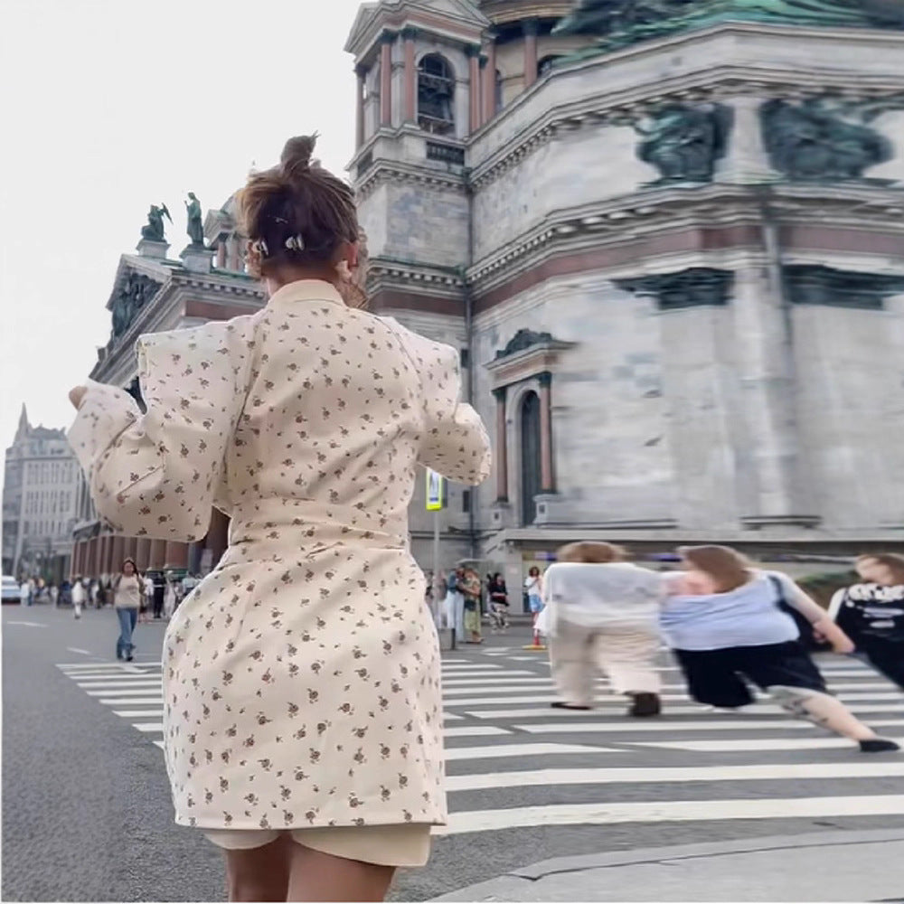 Dame Wickelkleid mit Oversize-Ärmeln Mirla-Eva Jonsson