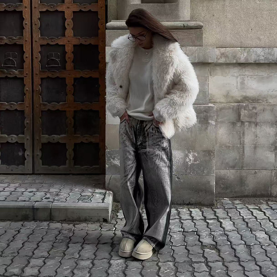 Dame avslappnad Wide-Leg Jeans med spännande färgövergång och unika tvättar Mirla-Eva Jonsson