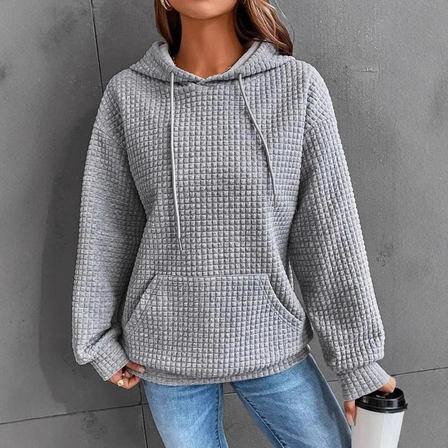 Dame avslappnad hoodie med strukturerad yta och praktisk känguruficka Eva Jonsson-Eva Jonsson