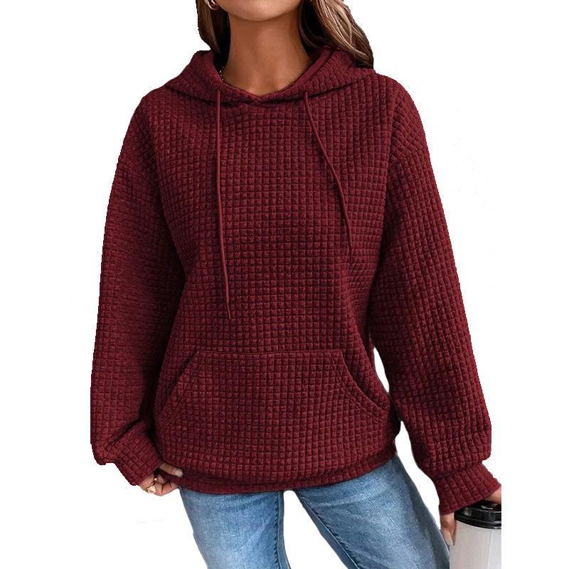 Dame avslappnad hoodie med strukturerad yta och praktisk känguruficka Eva Jonsson-Eva Jonsson