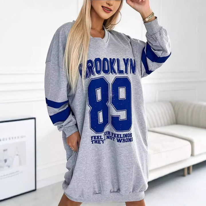 Dame avslappnad oversized hoodie klänning Mirla-Eva Jonsson