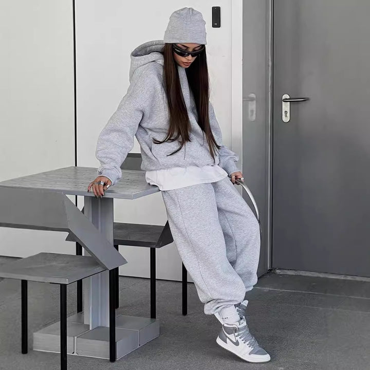 Dame avslappnad sweatshirt- och joggingbyxor-set Mirla-Eva Jonsson