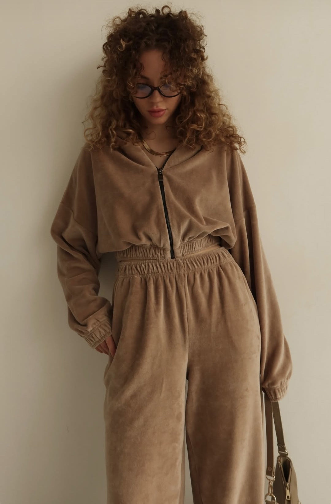 Dame avslappnad velour joggingdräkt Eva Jonsson-Eva Jonsson