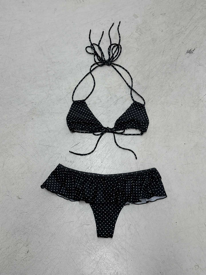 Dame baddräktset med lekfullt volangdesign och bindningar Mirla-Eva Jonsson
