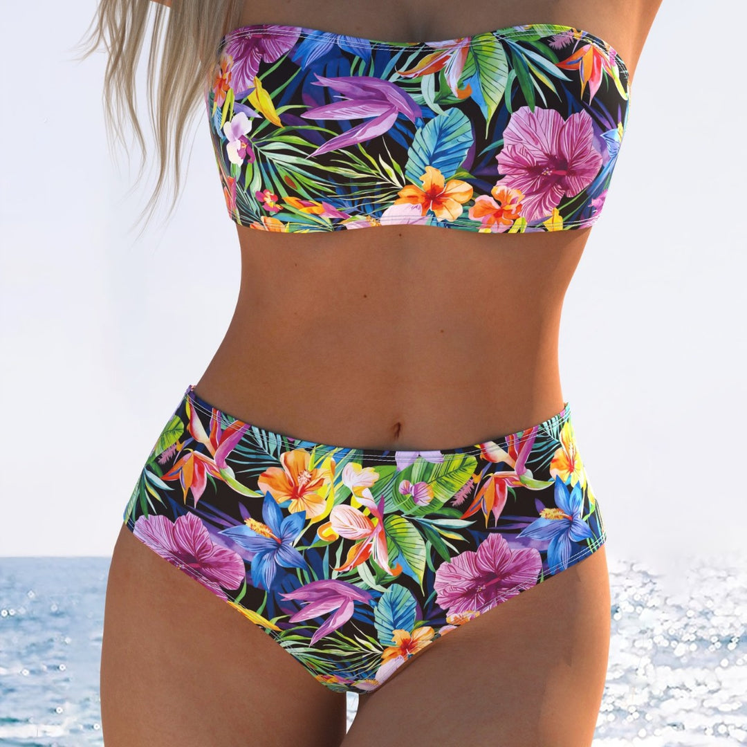 Dame bandeau bikini med hög midja och färgglad tropisk design Mirla-Eva Jonsson