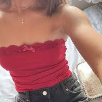 Dame bandeau-top med spetsdetalj och figurnära skärning Mirla-Eva Jonsson