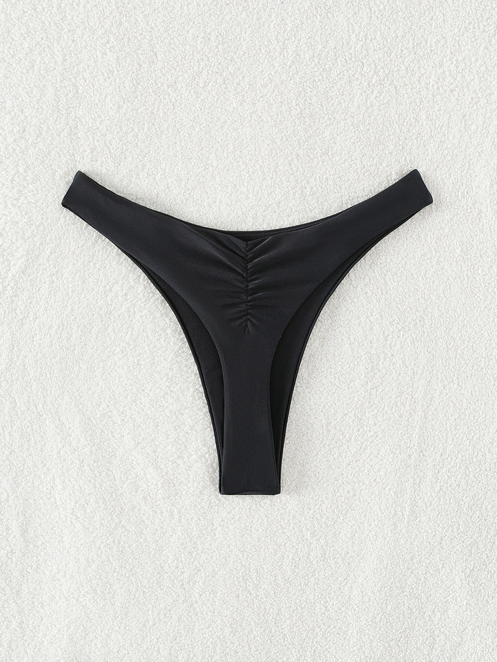 Dame bikini-byxor med hög benöppning och elegant snitt Mirla-Eva Jonsson