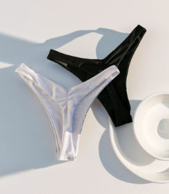 Dame bikini-byxor med hög benöppning och elegant snitt Mirla-Eva Jonsson