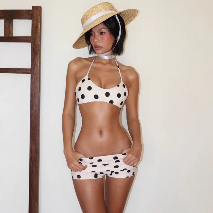 Dame bikinitset med lekfullt prickdesign och eleganta knytband Mirla-Eva Jonsson