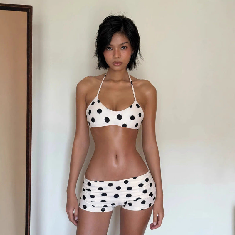 Dame bikinitset med lekfullt prickdesign och eleganta knytband Mirla-Eva Jonsson