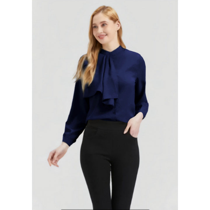 Dame blouse med eleganta volangdetaljer och krage Mirla-Eva Jonsson