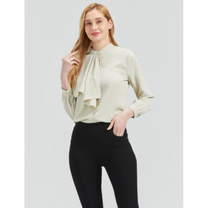 Dame blouse med eleganta volangdetaljer och krage Mirla-Eva Jonsson
