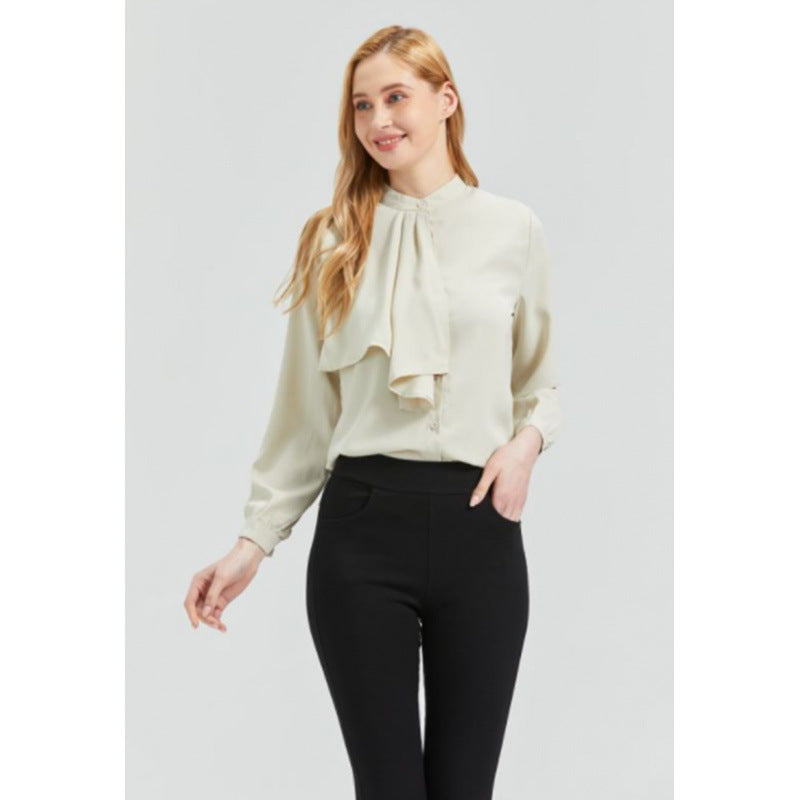 Dame blouse med eleganta volangdetaljer och krage Mirla-Eva Jonsson