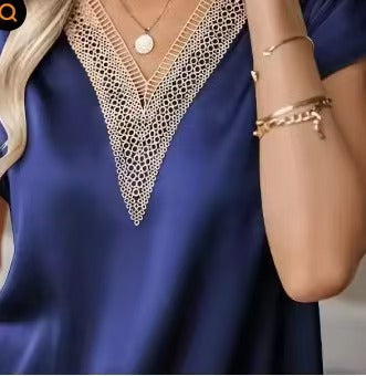 Dame blus med elegant spetskant Mirla-Eva Jonsson
