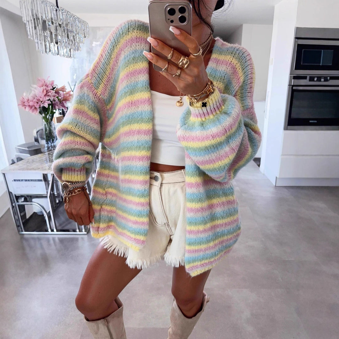 Dame cardigan med modernt randmönster och avslappnad passform Eva Jonsson-Eva Jonsson