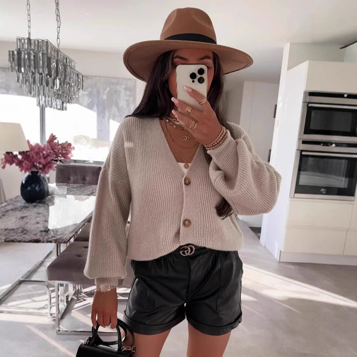 Dame cardigan med voluminösa ärmar och högkvalitativa träknappar Eva Jonsson-Eva Jonsson