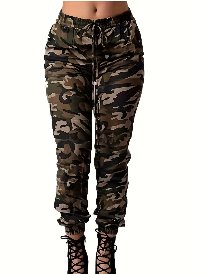 Dame cargobyxa med elastisk midja och camouflage-mönster Mirla-Eva Jonsson