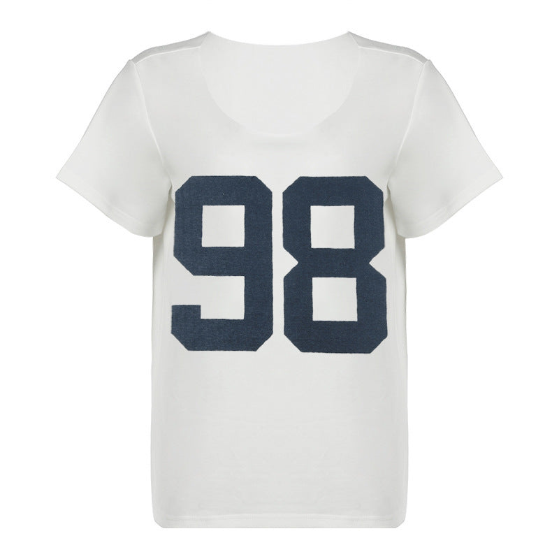 Dame casual V-neck T-shirt med sportmotiv Mirla-Eva Jonsson