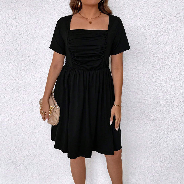 Dame casual dress with square neckline and ruched top Mirla-Eva Jonsson